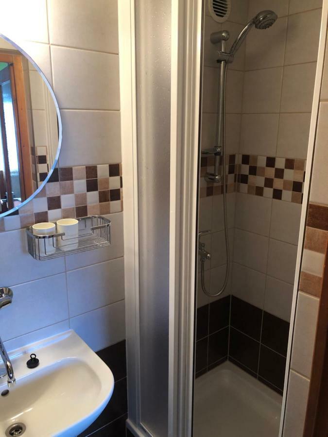 Chata Jezevec Hojsova Stráž Bagian luar foto